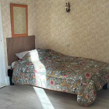 Chambre 3 蒙特谢莱丝美恩斯 外观 照片